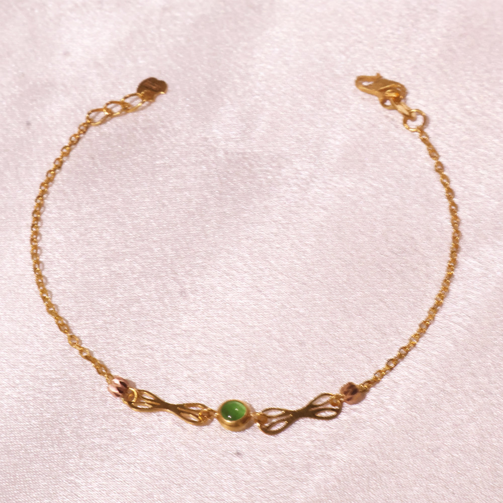 BRACELET